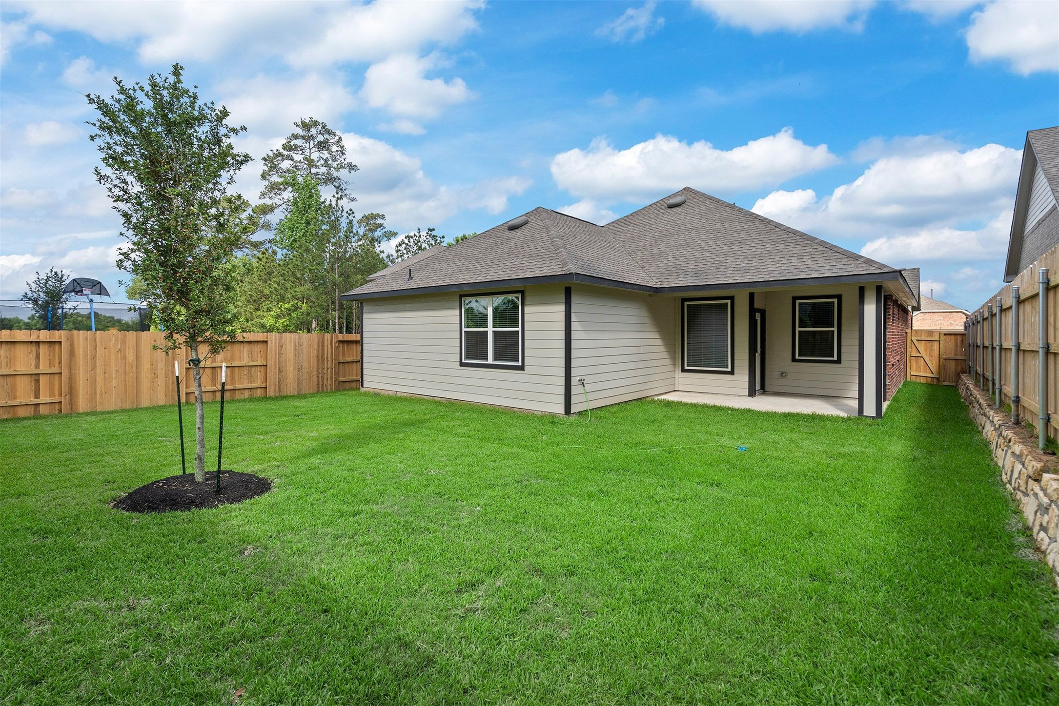 906 Golden Willow Property Photo 28
