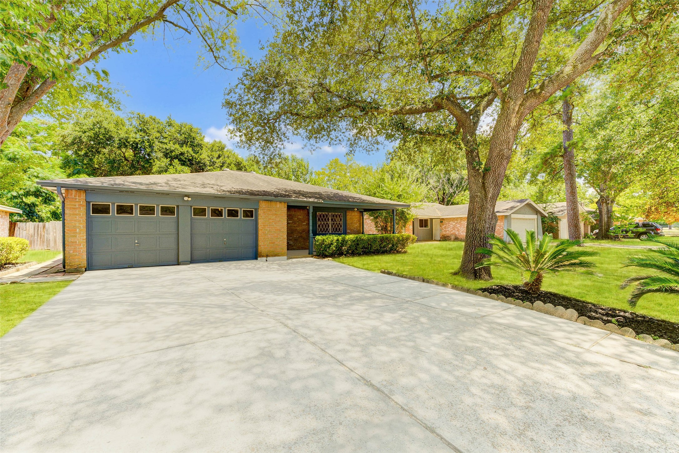 23114 Ludgate Drive Property Photo 3
