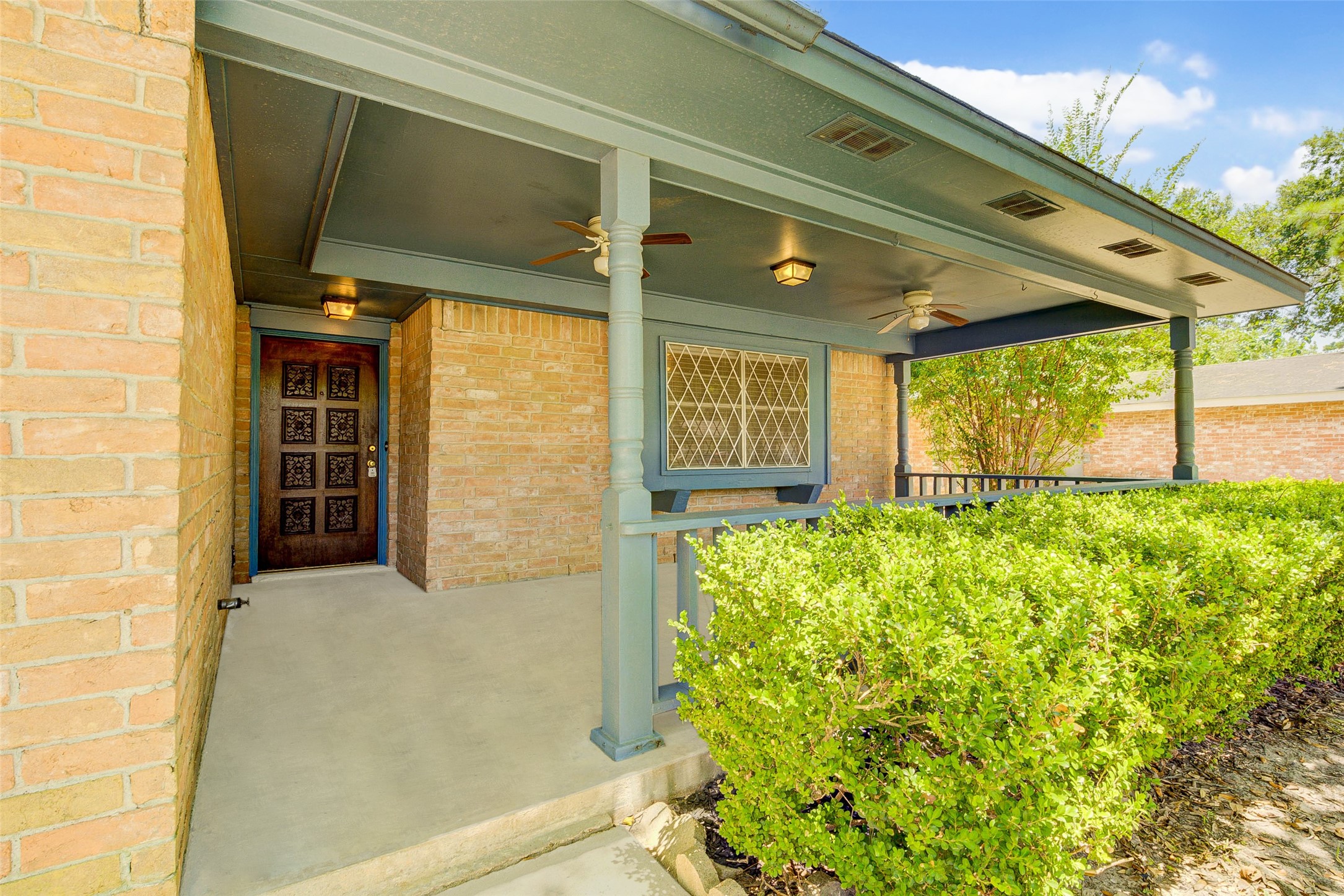 23114 Ludgate Drive Property Photo 10