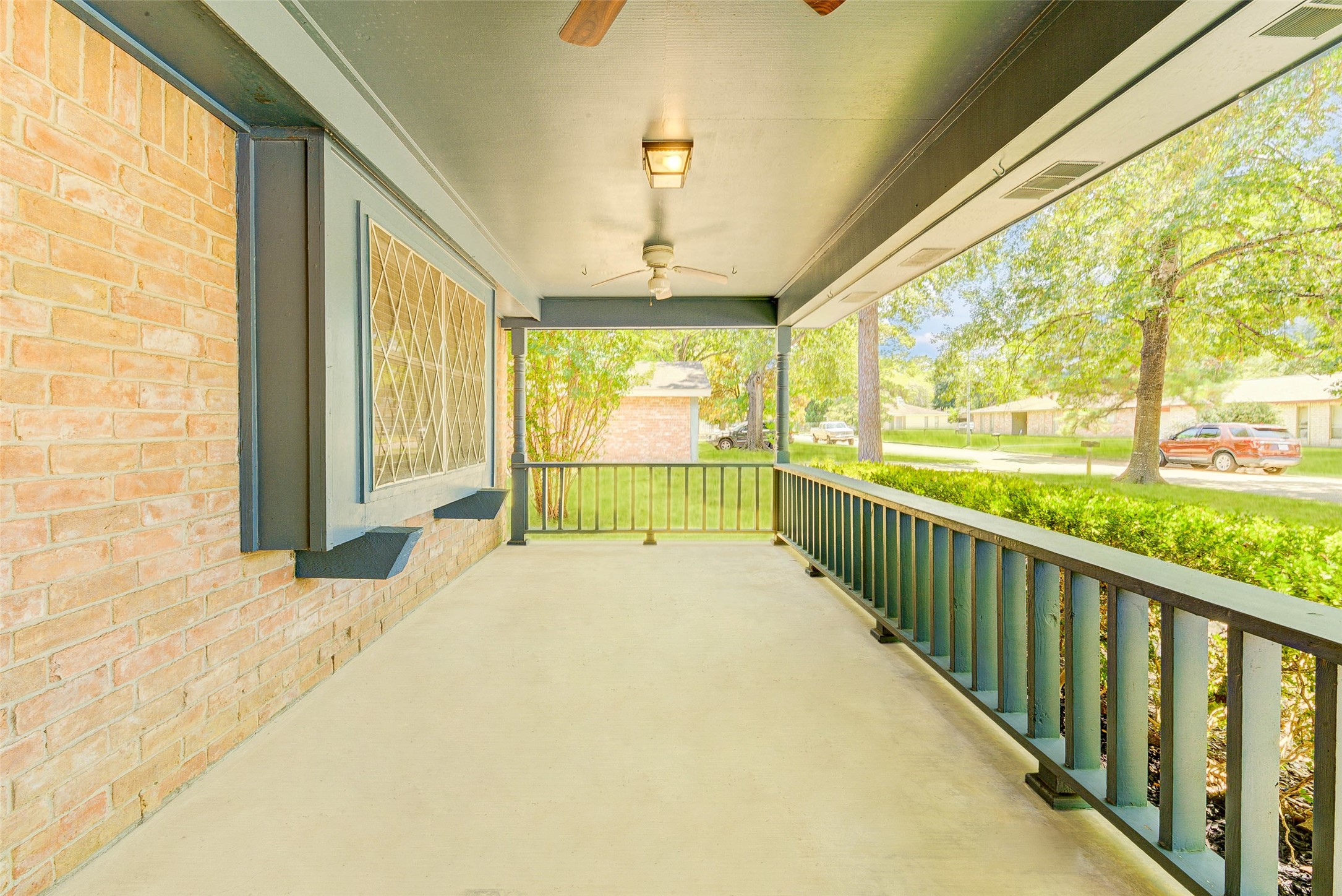 23114 Ludgate Drive Property Photo 12