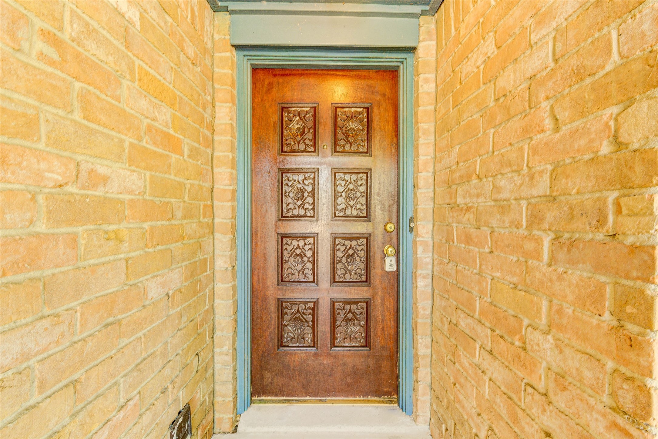 23114 Ludgate Drive Property Photo 15