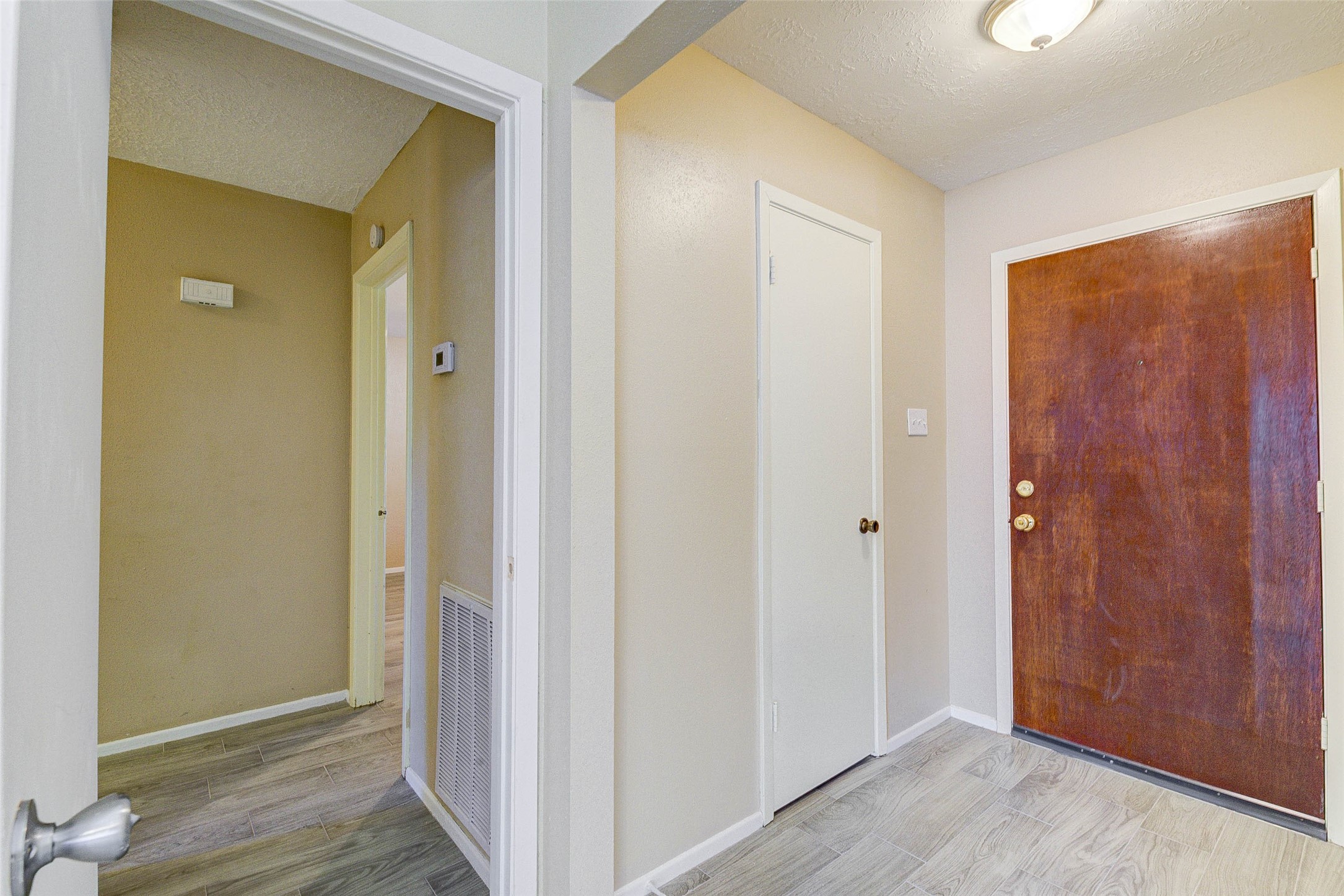 23114 Ludgate Drive Property Photo 17