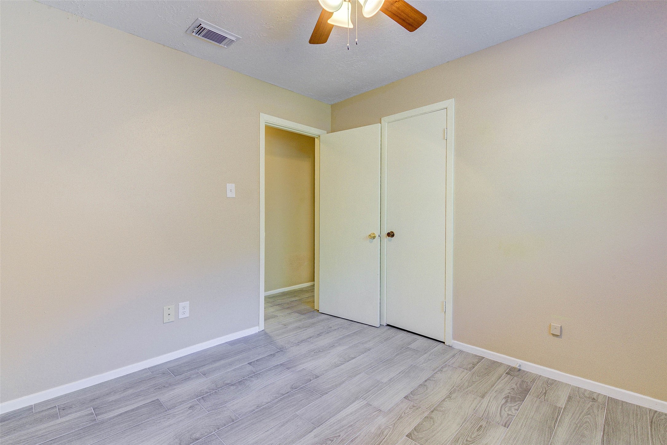 23114 Ludgate Drive Property Photo 23