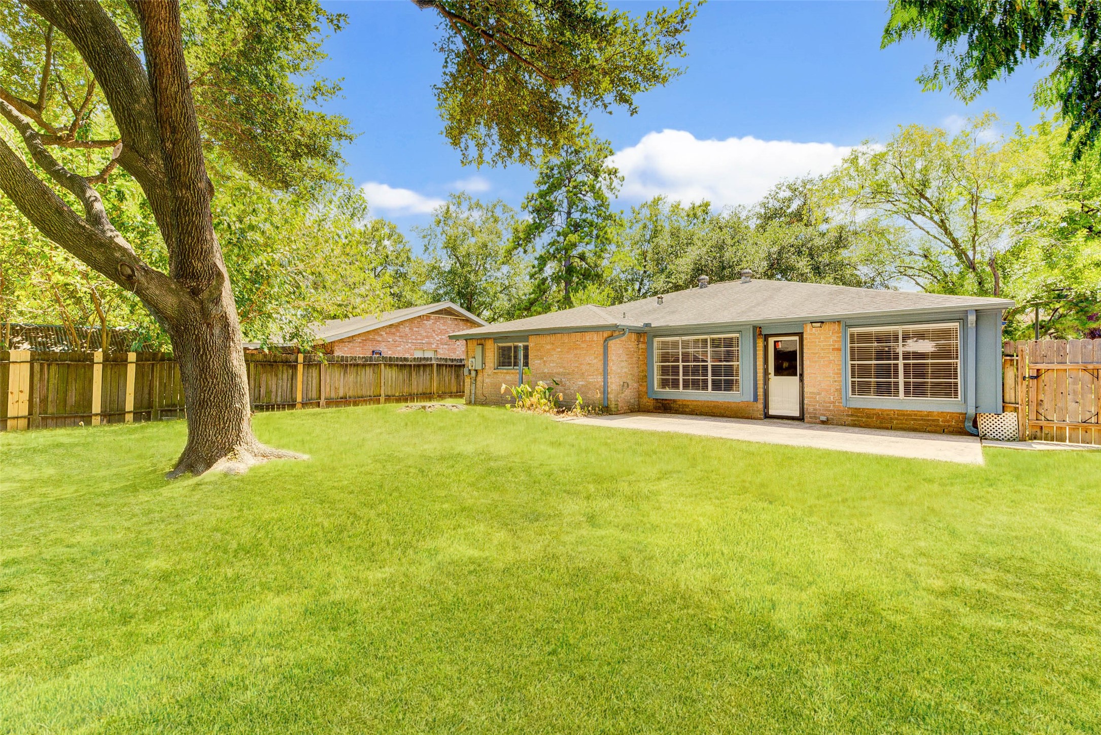23114 Ludgate Drive Property Photo 43