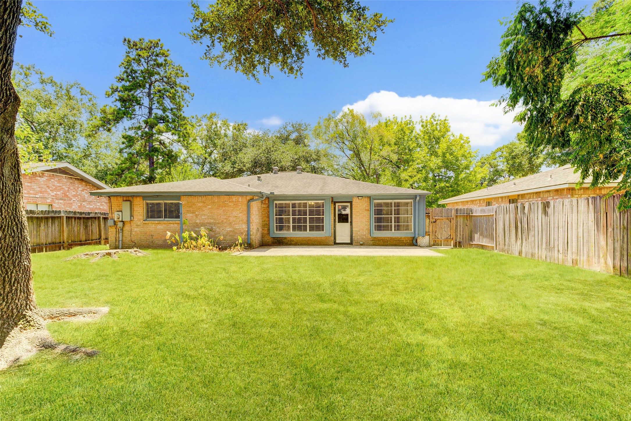 23114 Ludgate Drive Property Photo 44