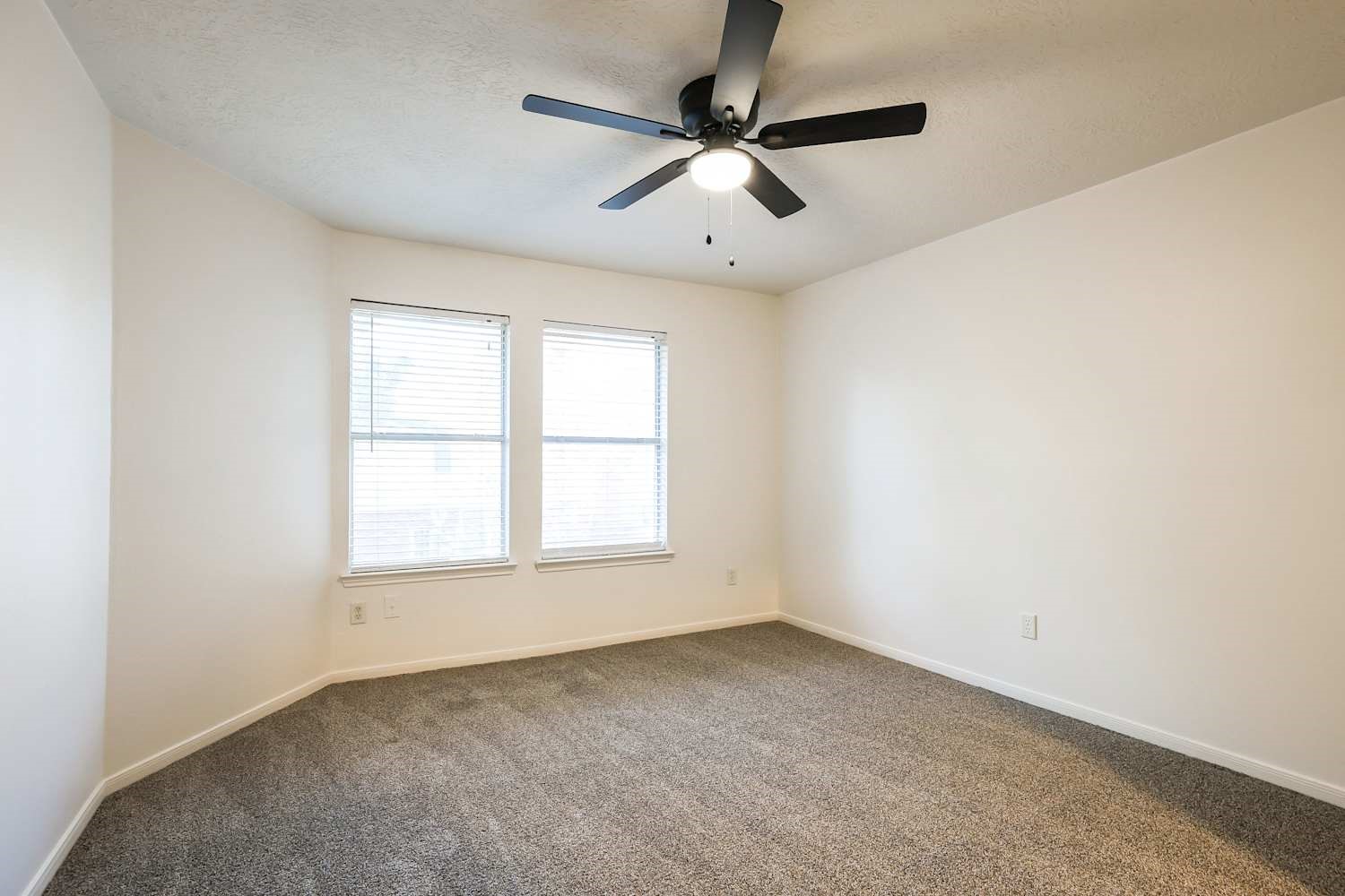 8618 Discus Drive Property Photo 15