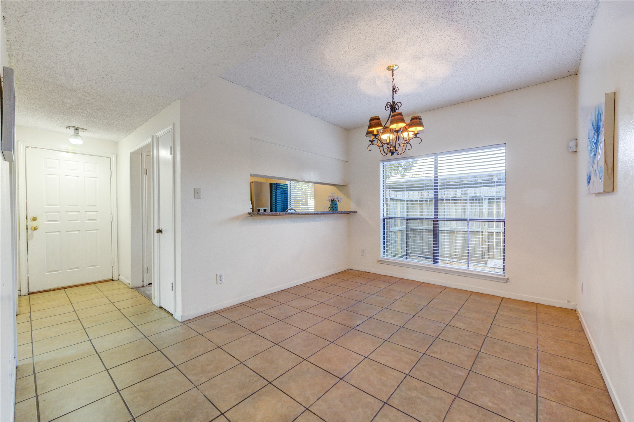 3741 Thistlemont Drive Property Photo 11