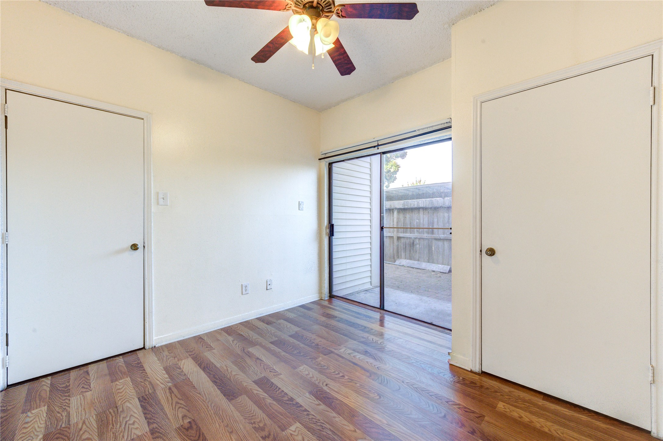 3741 Thistlemont Drive Property Photo 14