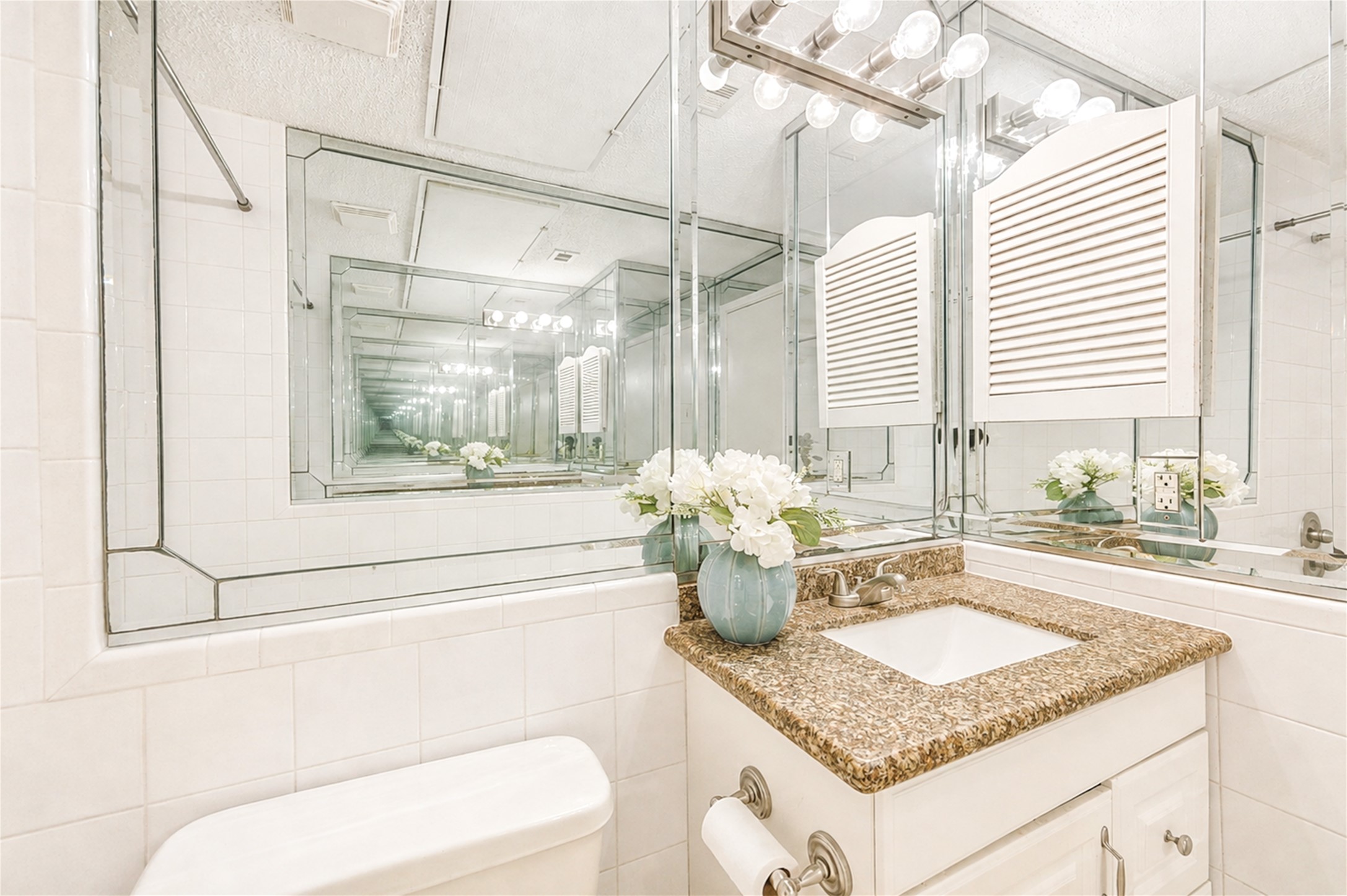 3741 Thistlemont Drive Property Photo 16