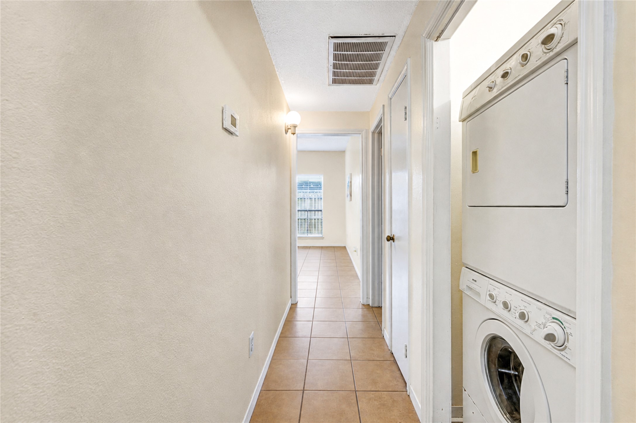 3741 Thistlemont Drive Property Photo 17
