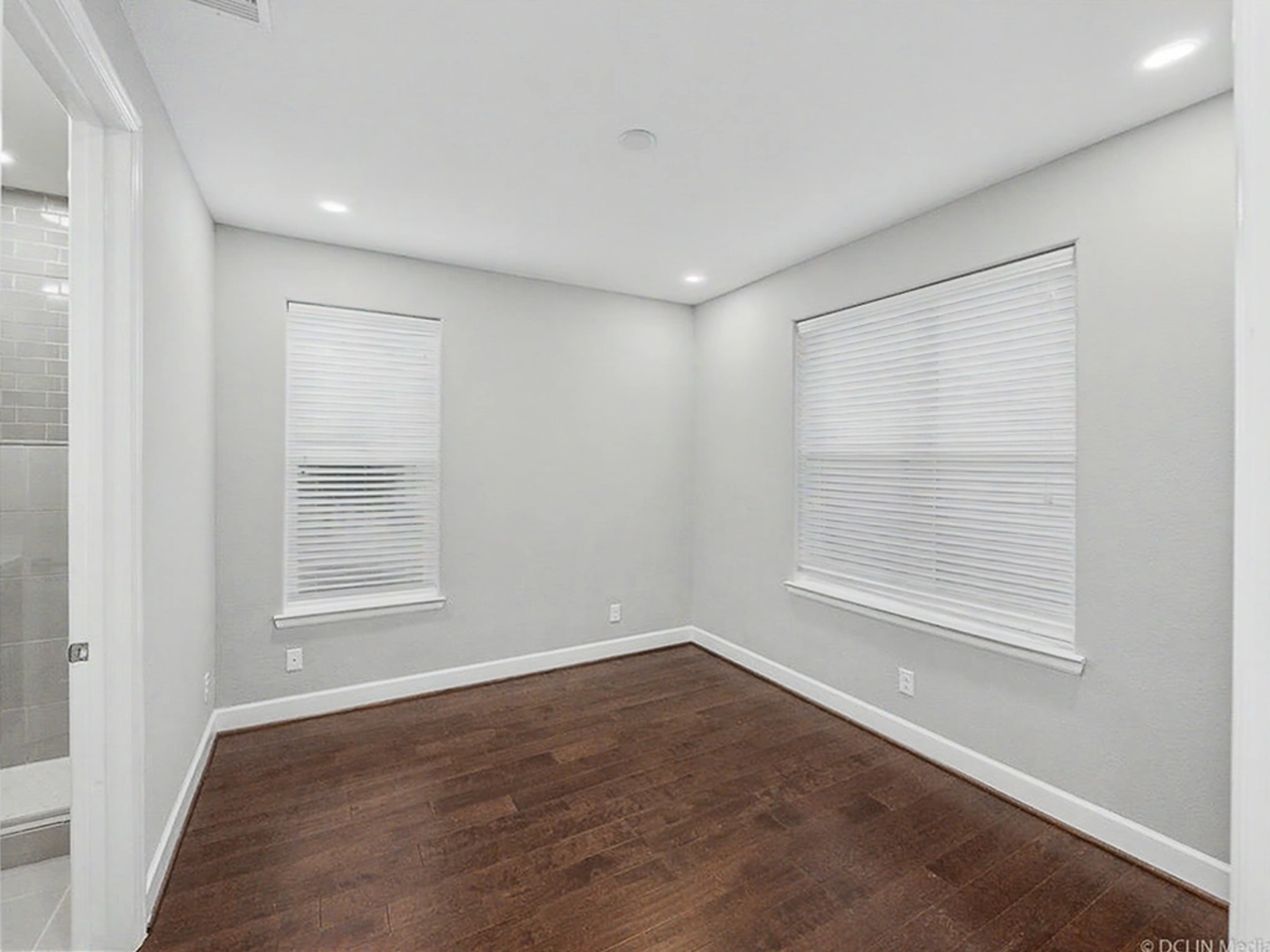 1028 Patterson Property Photo 8