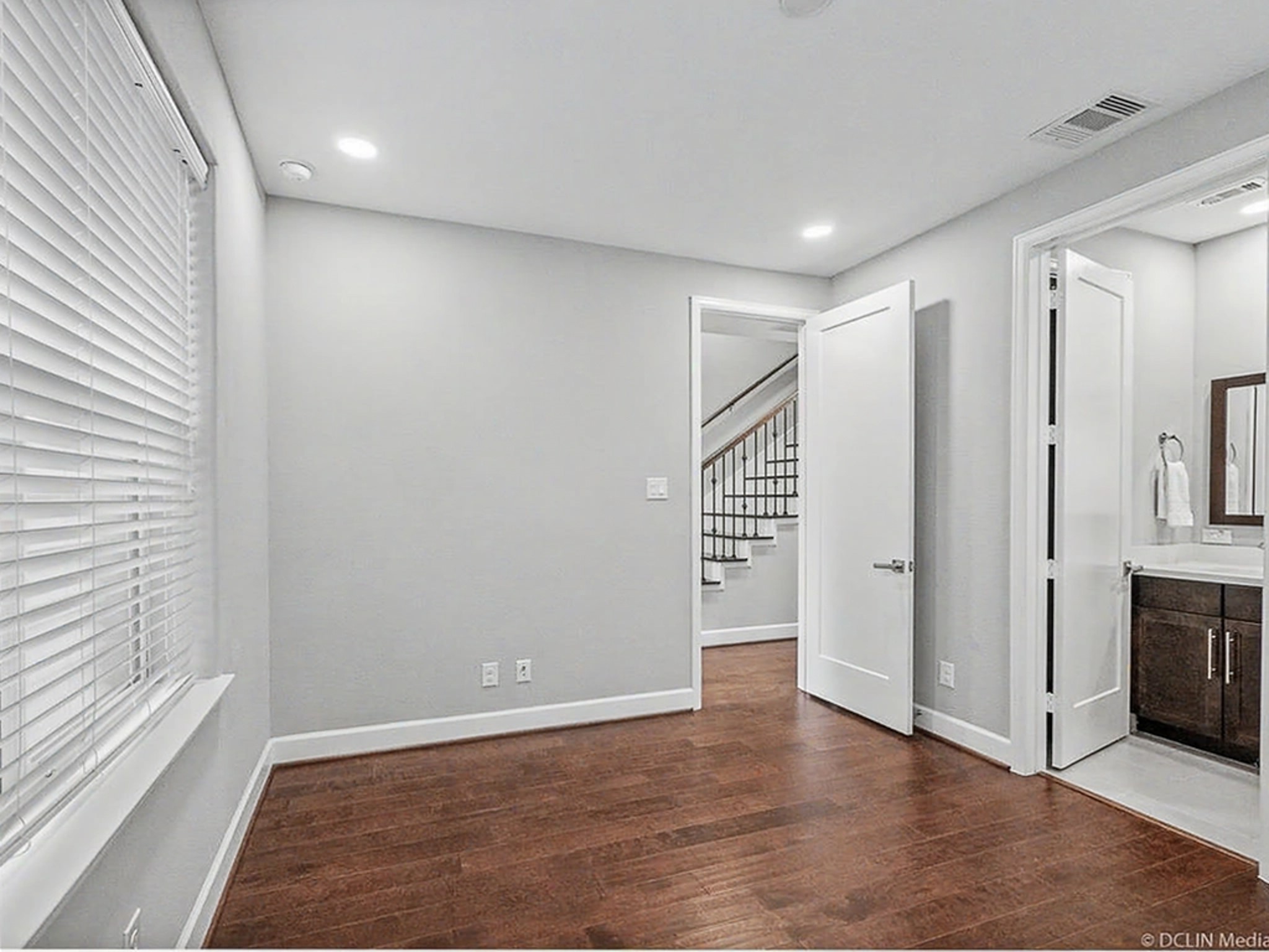 1028 Patterson Property Photo 9