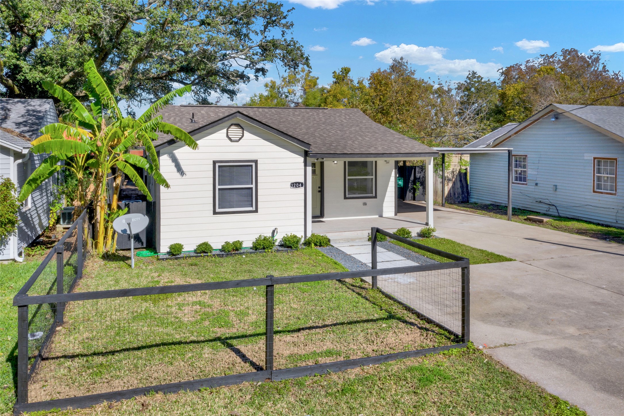 3204 Hoover Street Property Photo 1