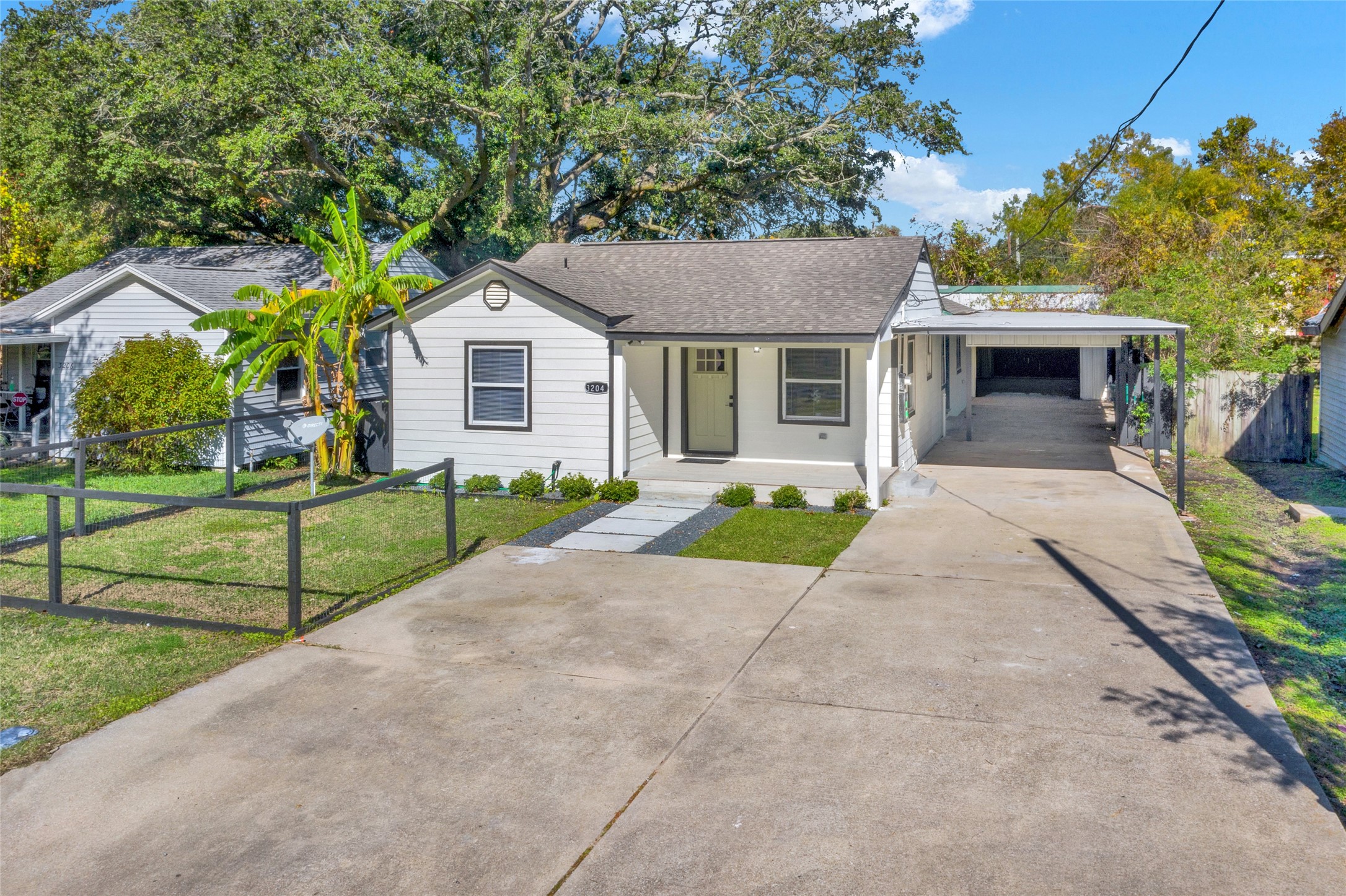 3204 Hoover Street Property Photo 4