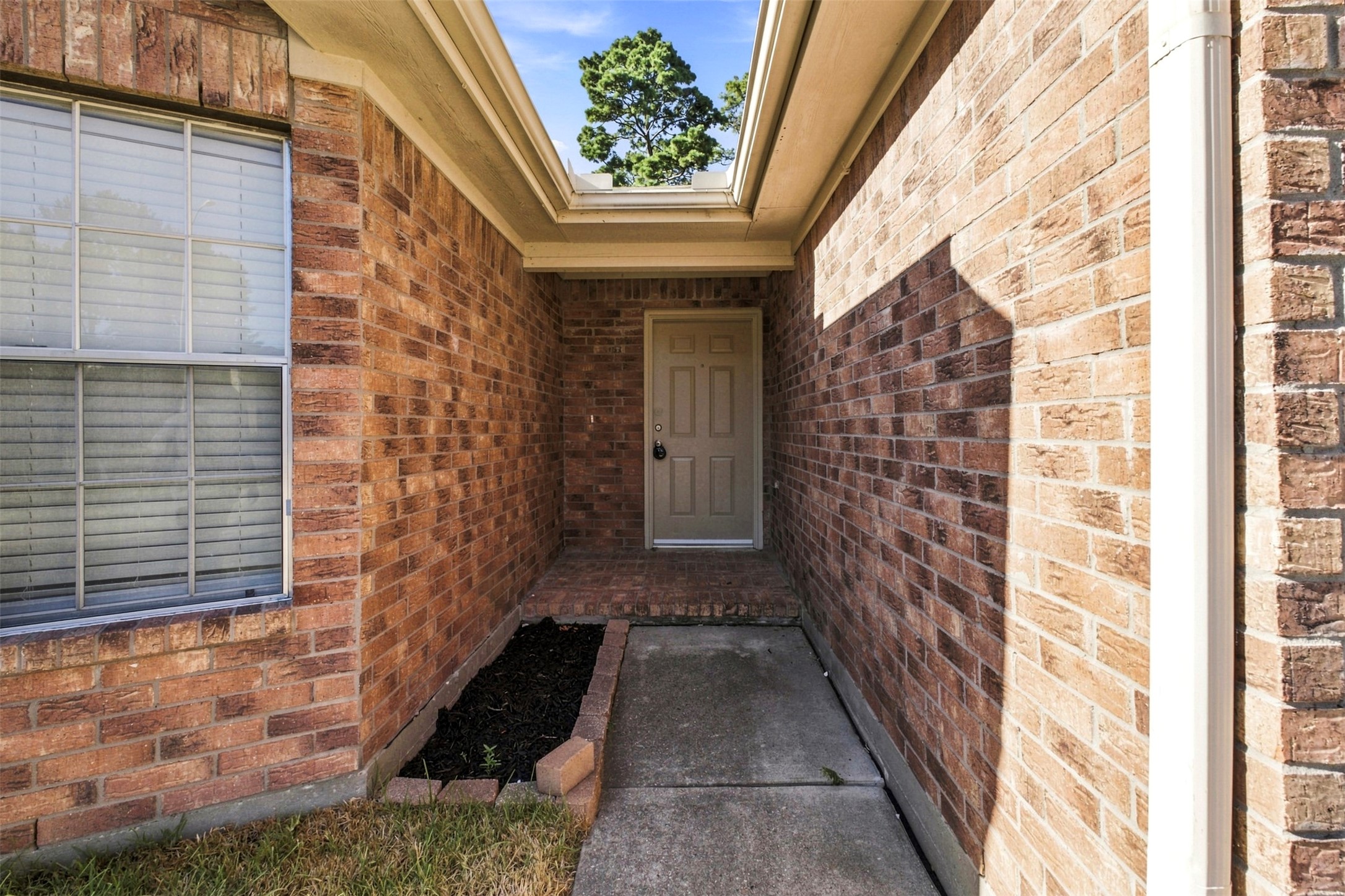 25931 Richards Road Property Photo 2