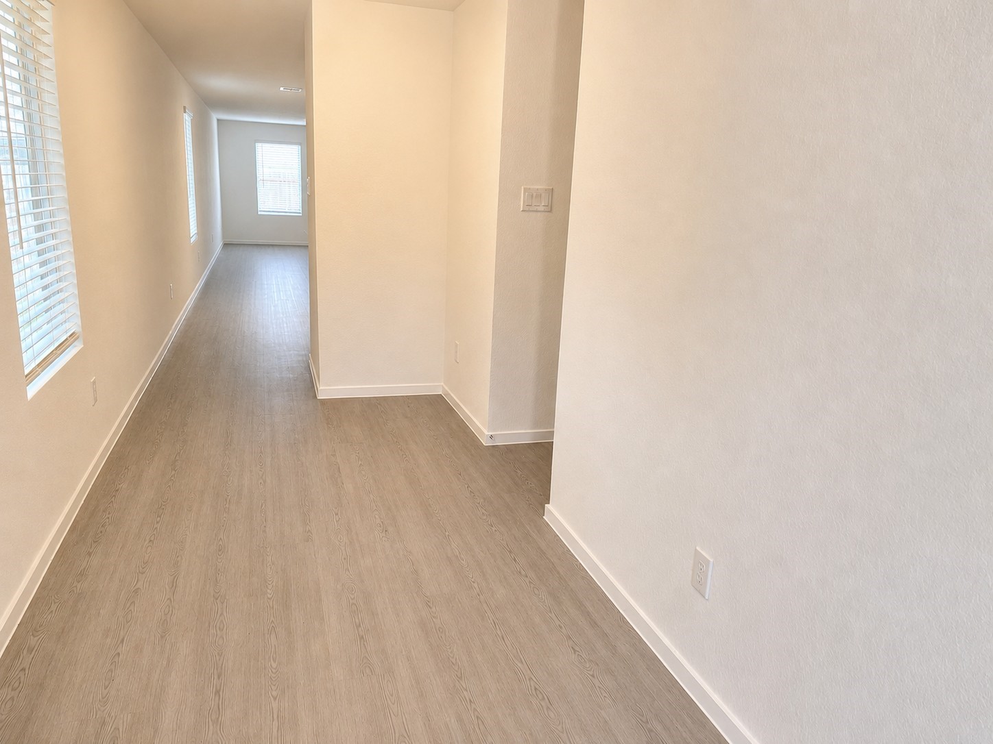 1520 Sunset Ridge Drive Property Photo 3