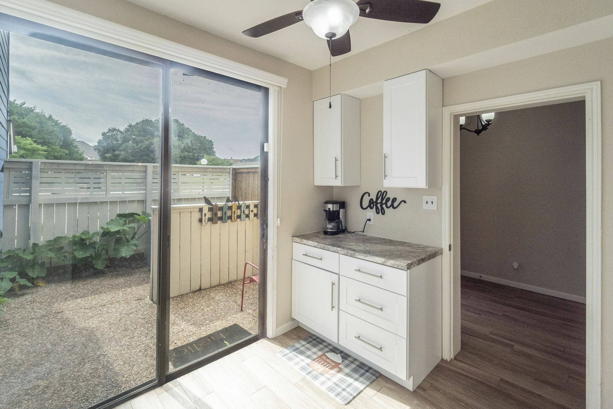 2304 Keel Court Property Photo 5