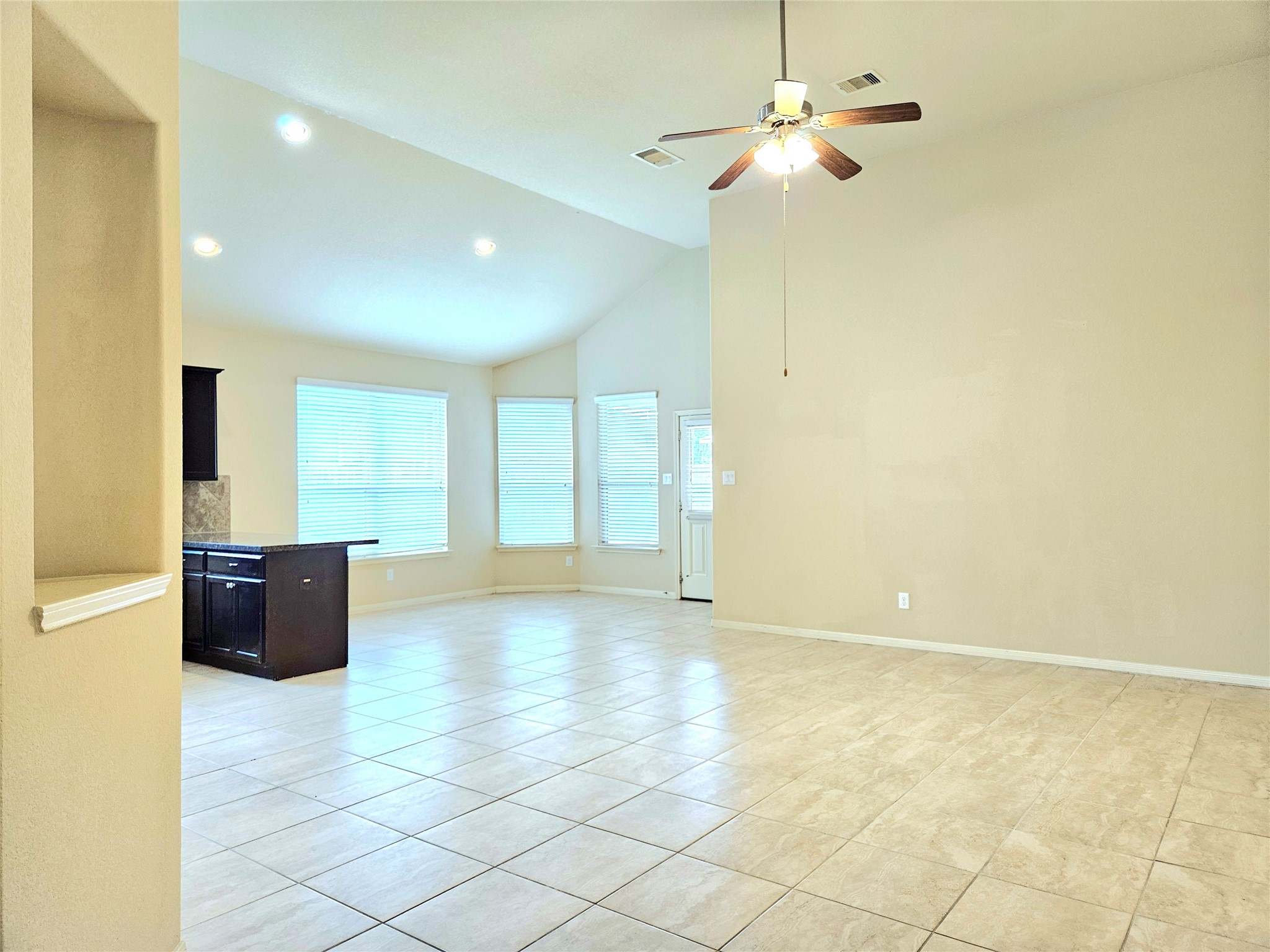 3423 Daniel Falls Lane Property Photo 6