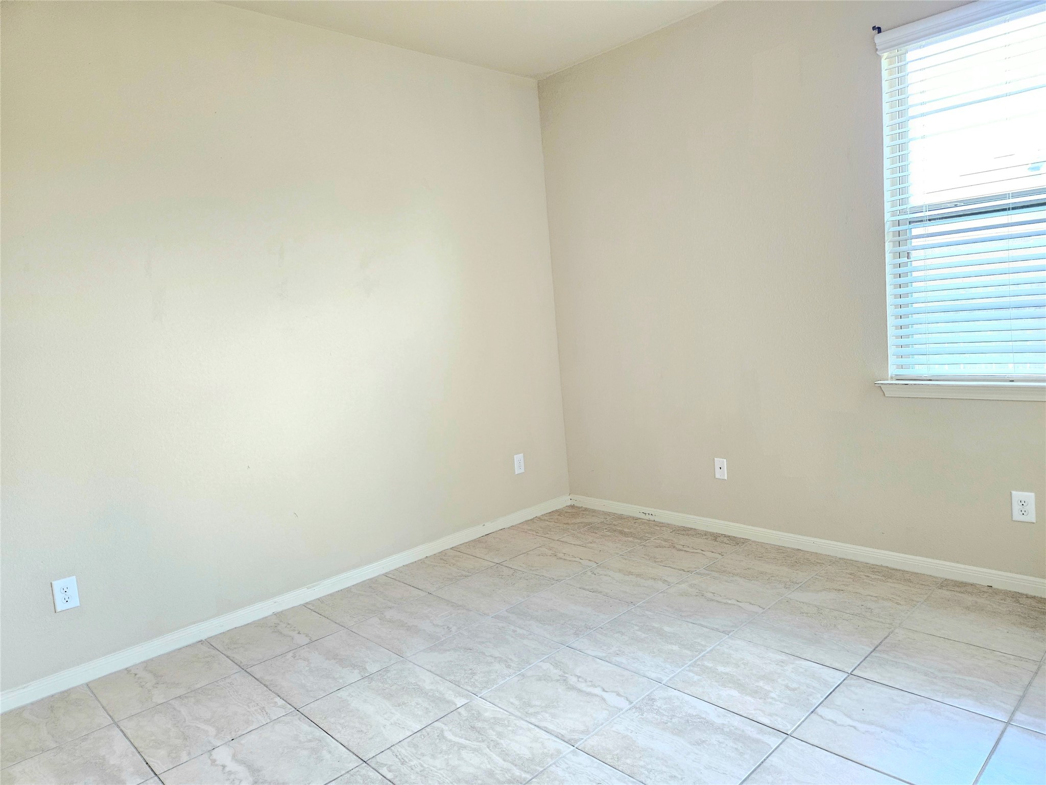 3423 Daniel Falls Lane Property Photo 11