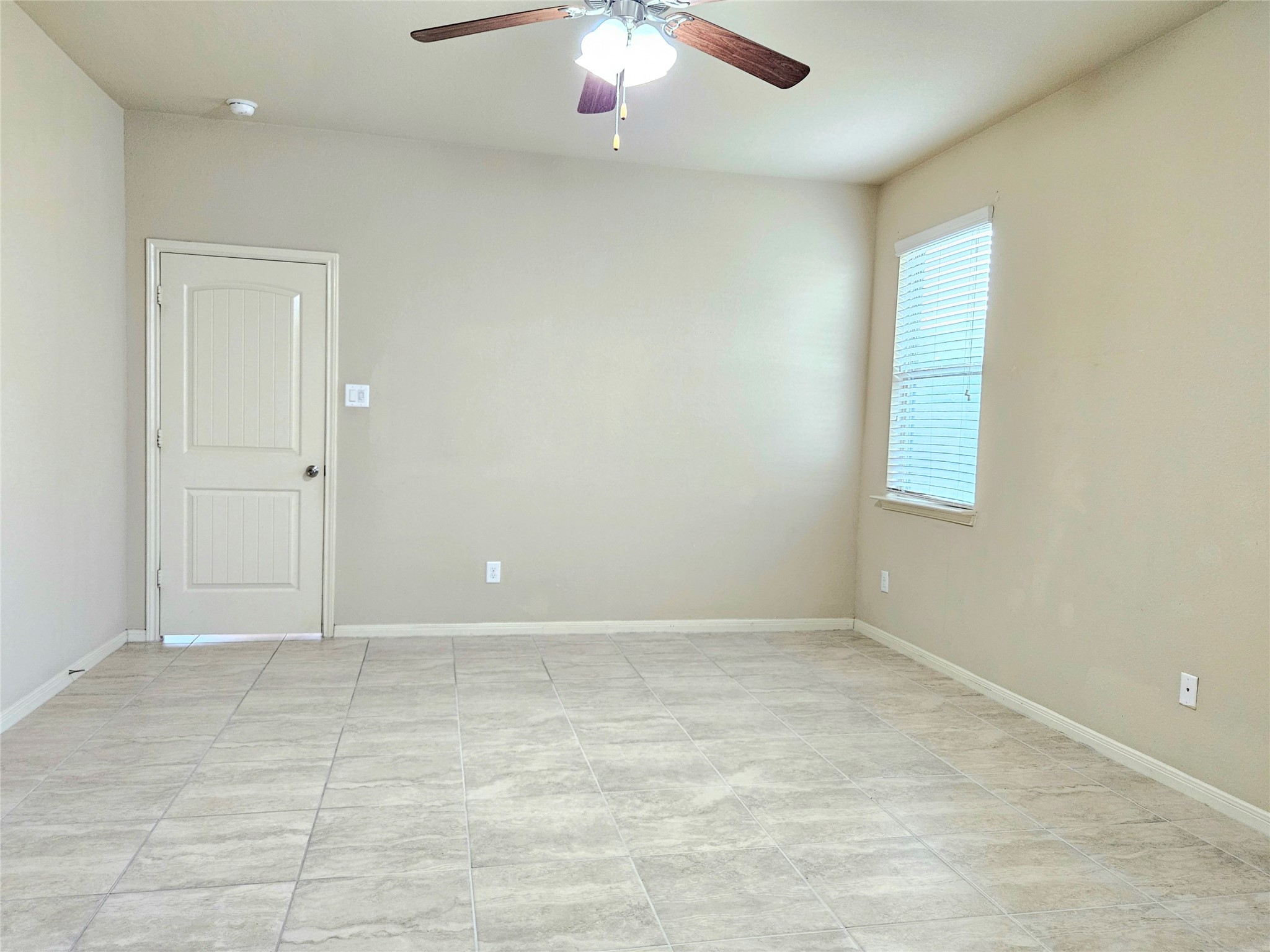 3423 Daniel Falls Lane Property Photo 15