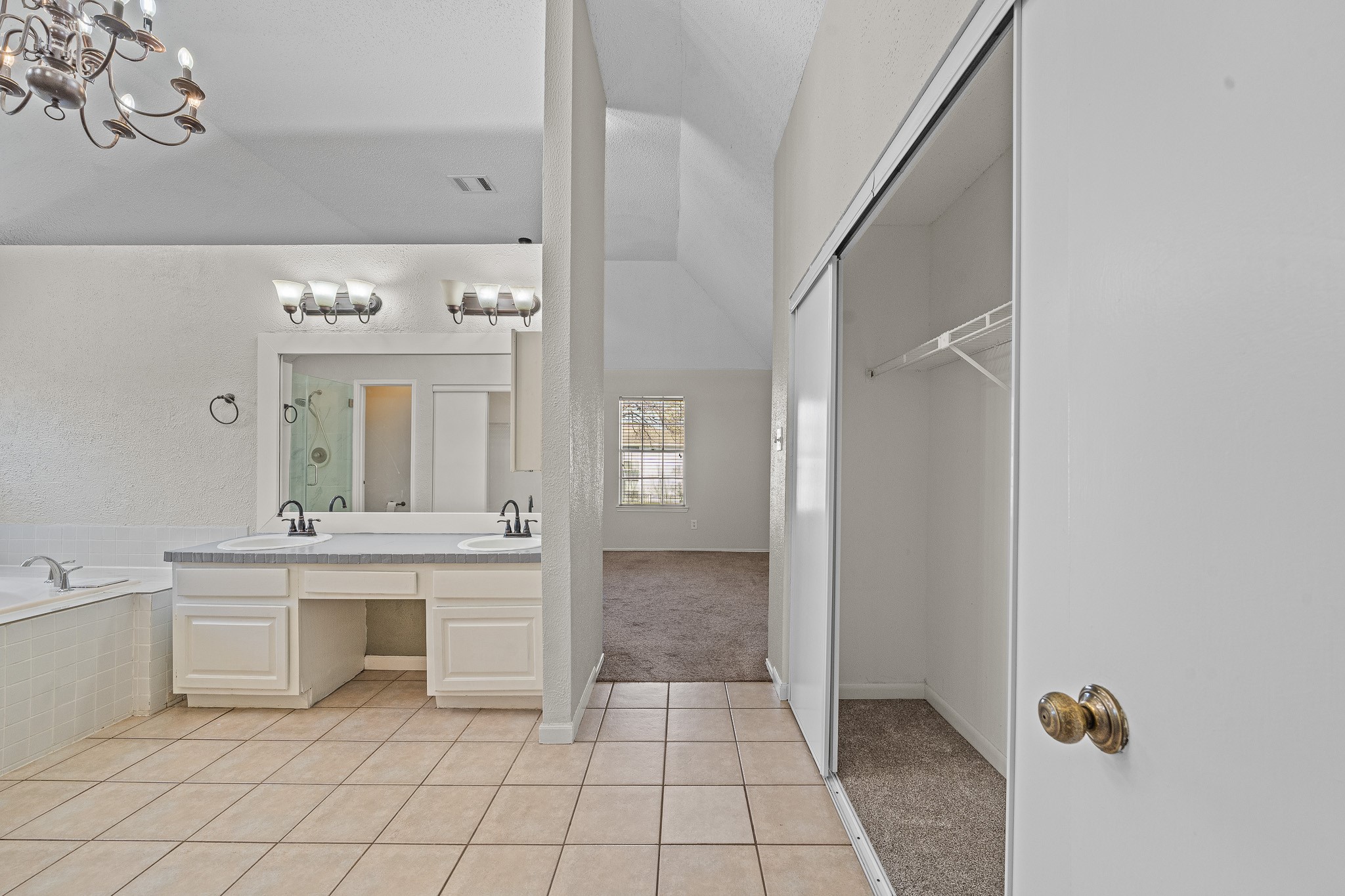 11123 Gatesden Drive Property Photo 18