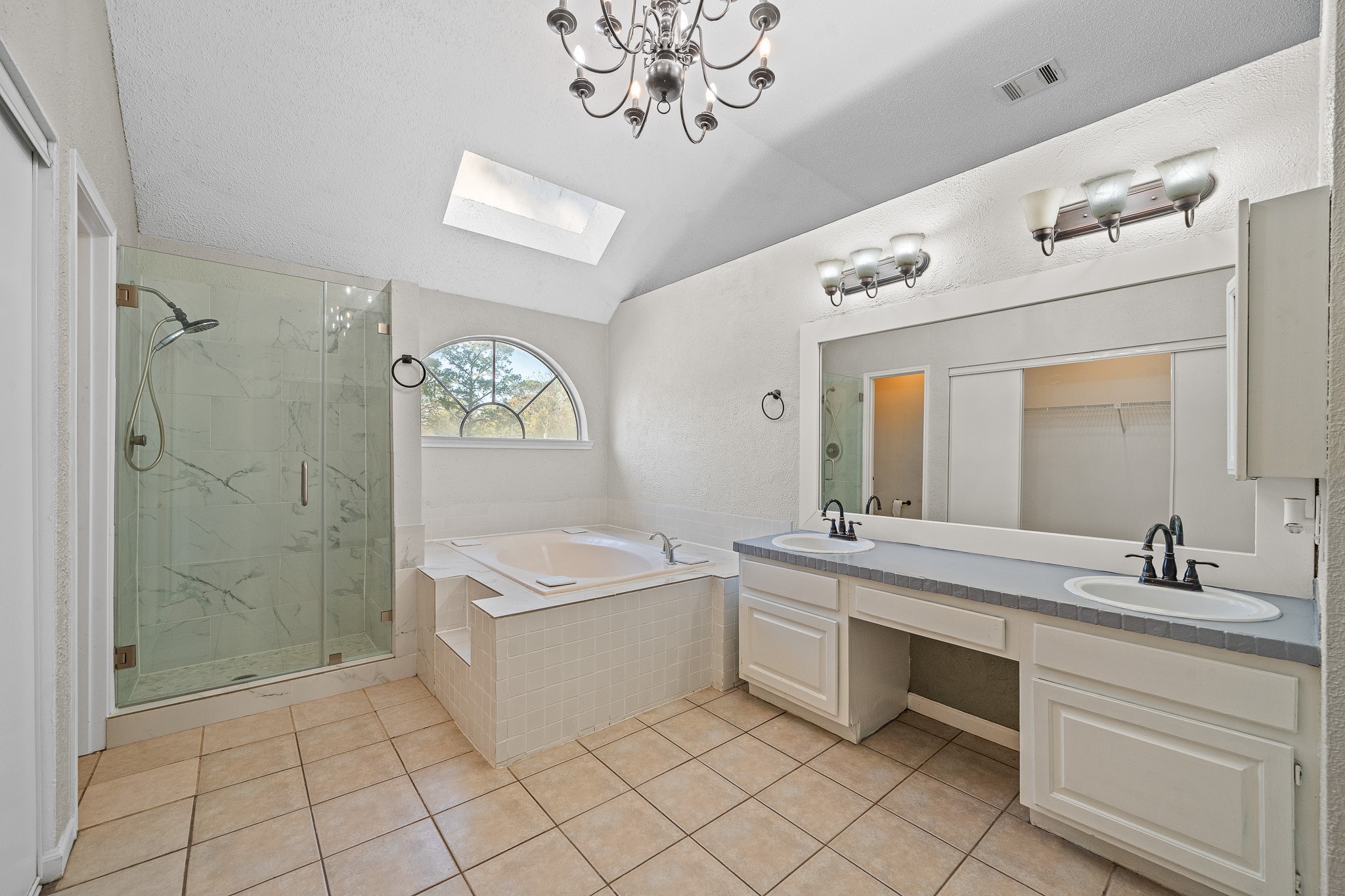 11123 Gatesden Drive Property Photo 19