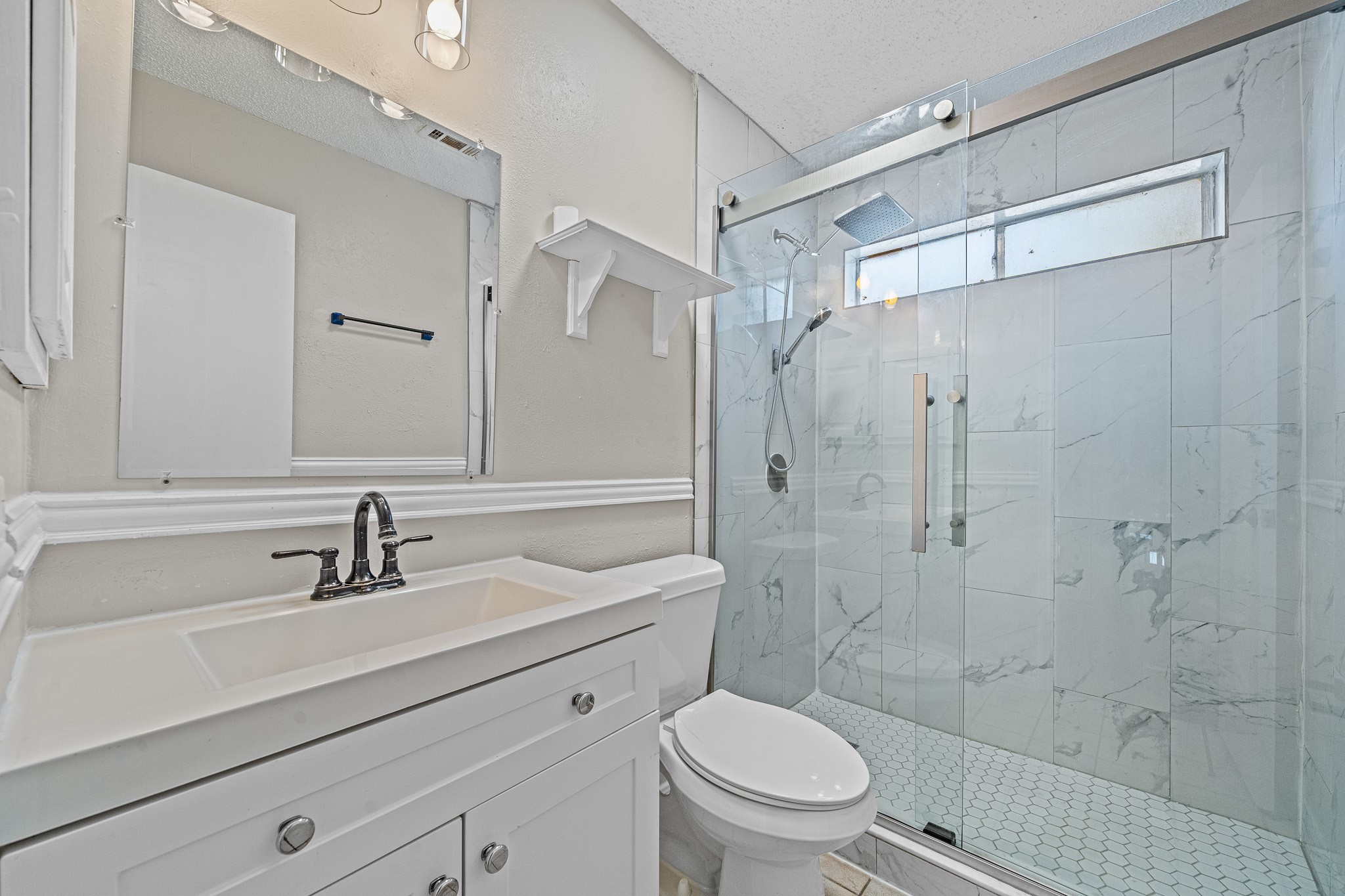 11123 Gatesden Drive Property Photo 22