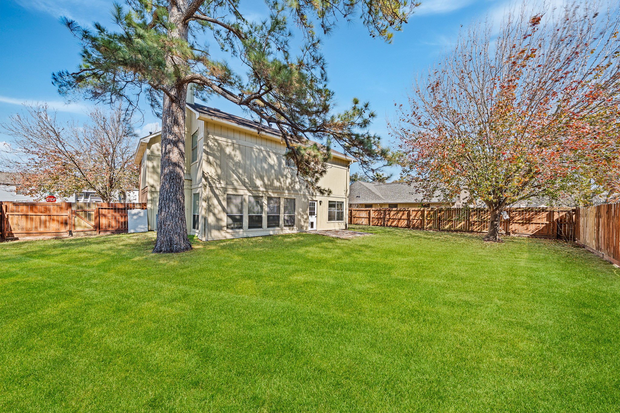 11123 Gatesden Drive Property Photo 30