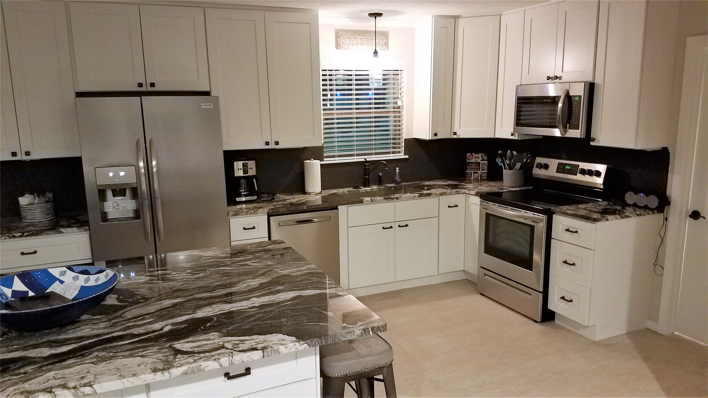 2055 Island View Property Photo 11