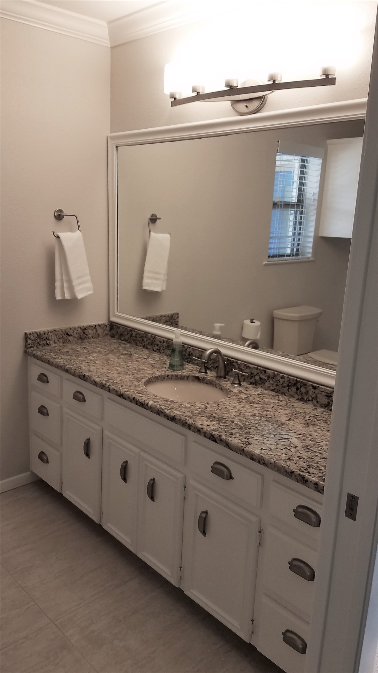 2055 Island View Property Photo 18