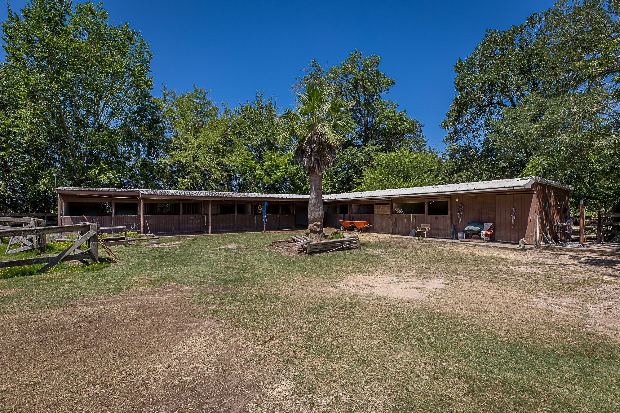 26298 Hwy 105 Property Photo 3