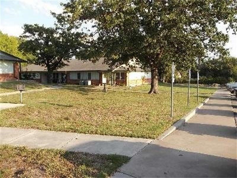 201 Las Bresas Street Property Photo