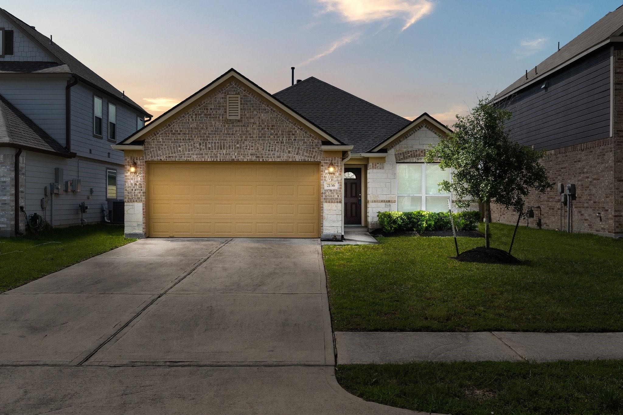 2136 Pacific Loon Lane Property Photo 1