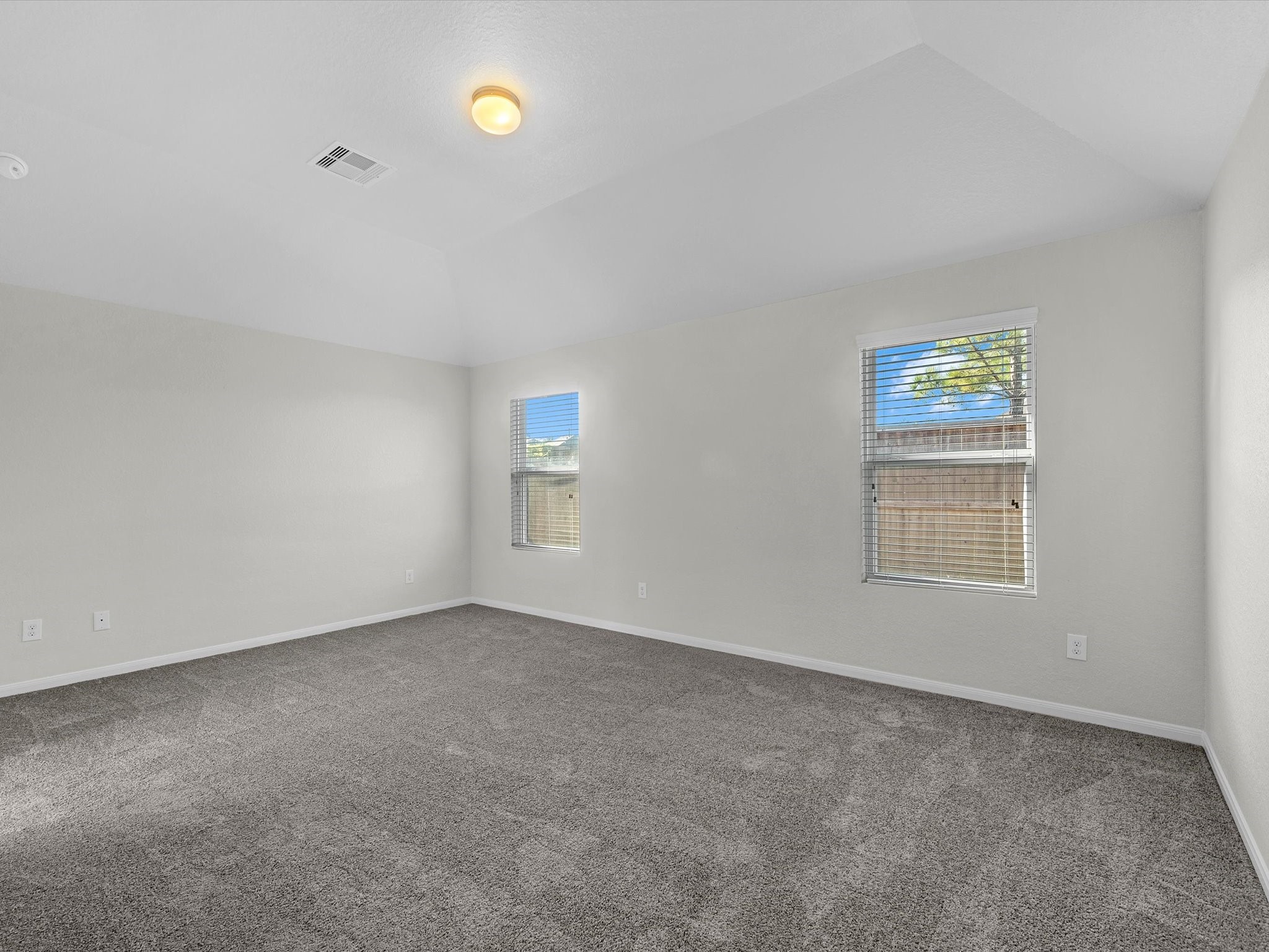 2136 Pacific Loon Lane Property Photo 15