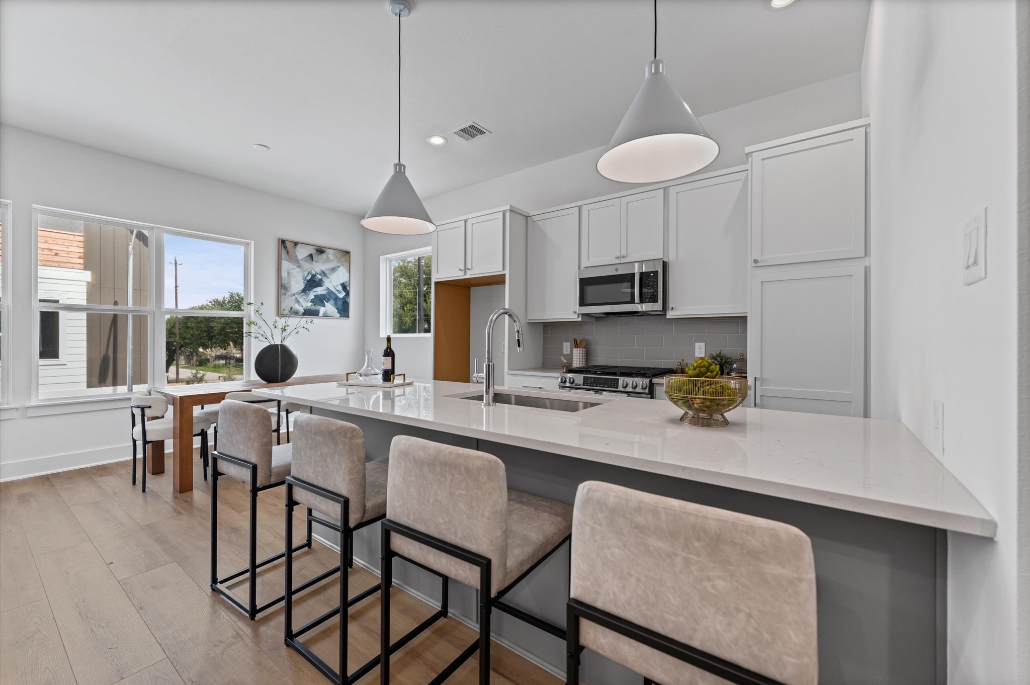 5355 Waleska Property Photo 1