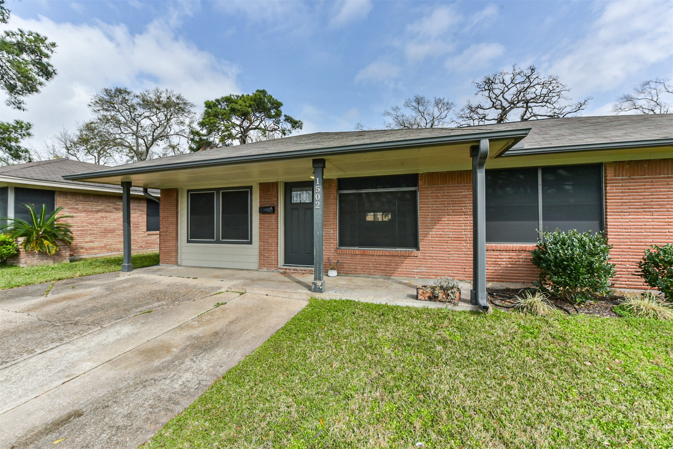 1502 Ansbury Drive Property Photo 1