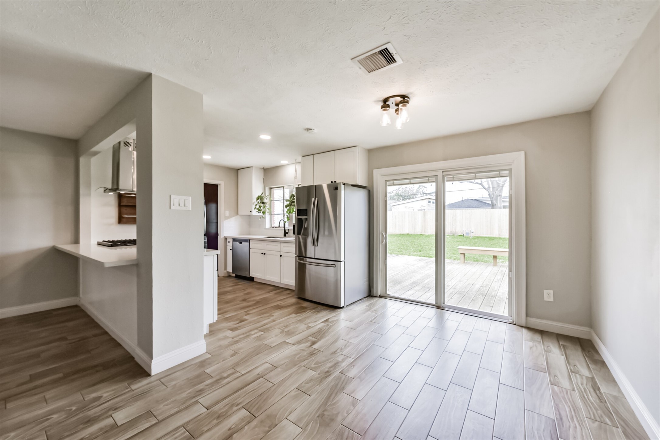 1502 Ansbury Drive Property Photo 12