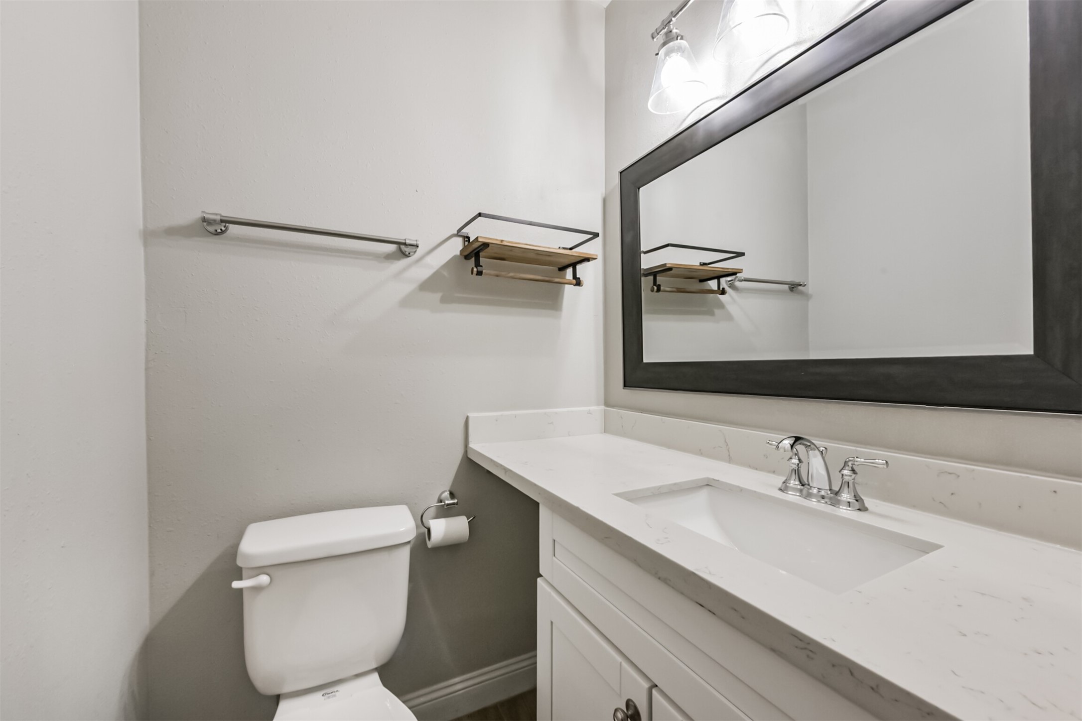 1502 Ansbury Drive Property Photo 18