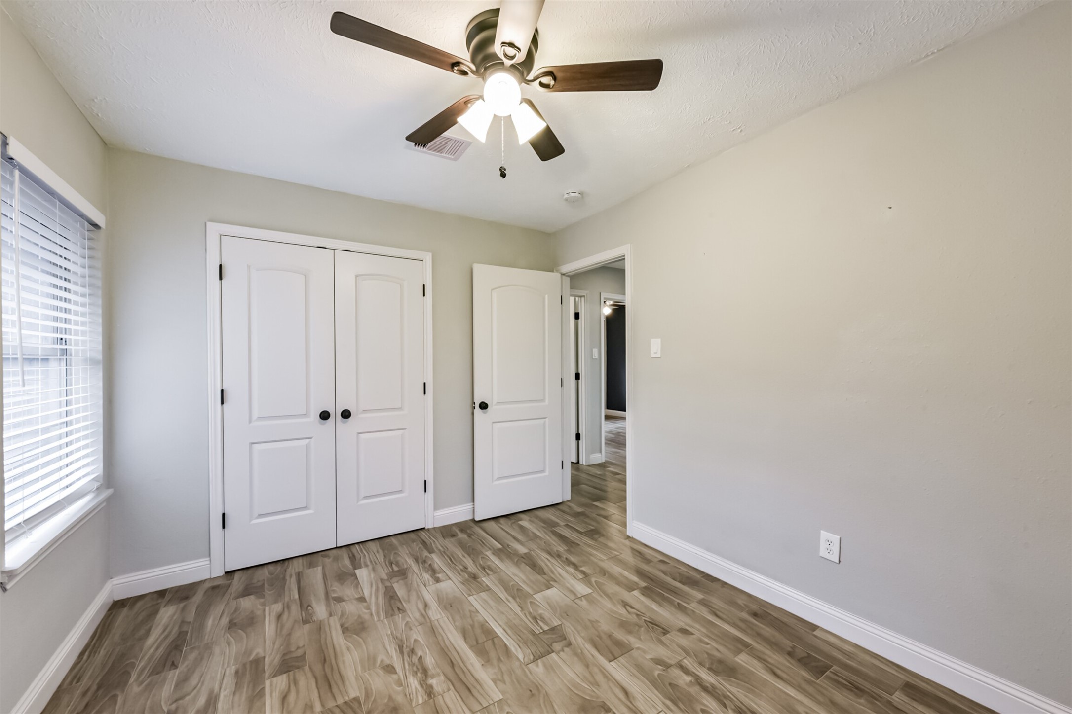 1502 Ansbury Drive Property Photo 21