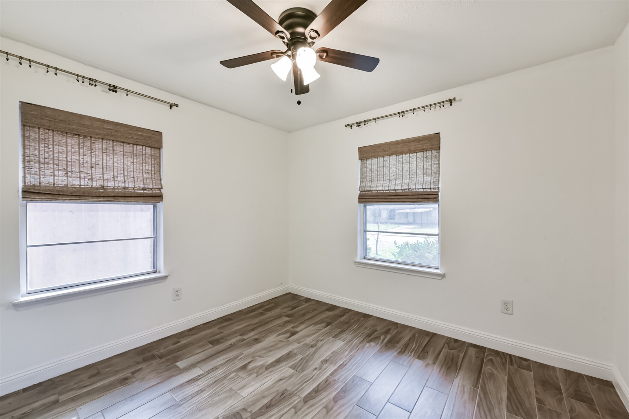 1502 Ansbury Drive Property Photo 22