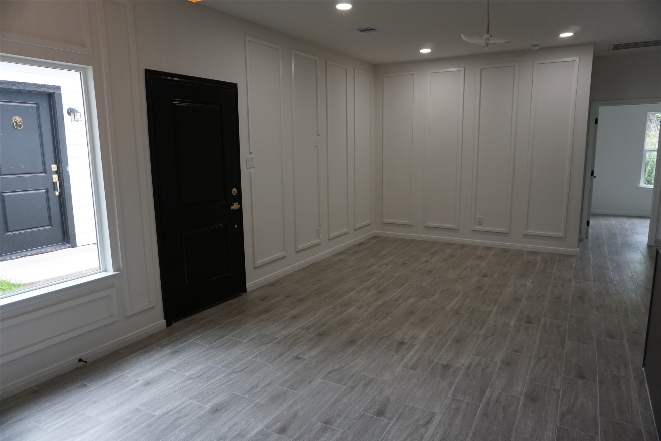 9766 Black Gum Street Property Photo 4