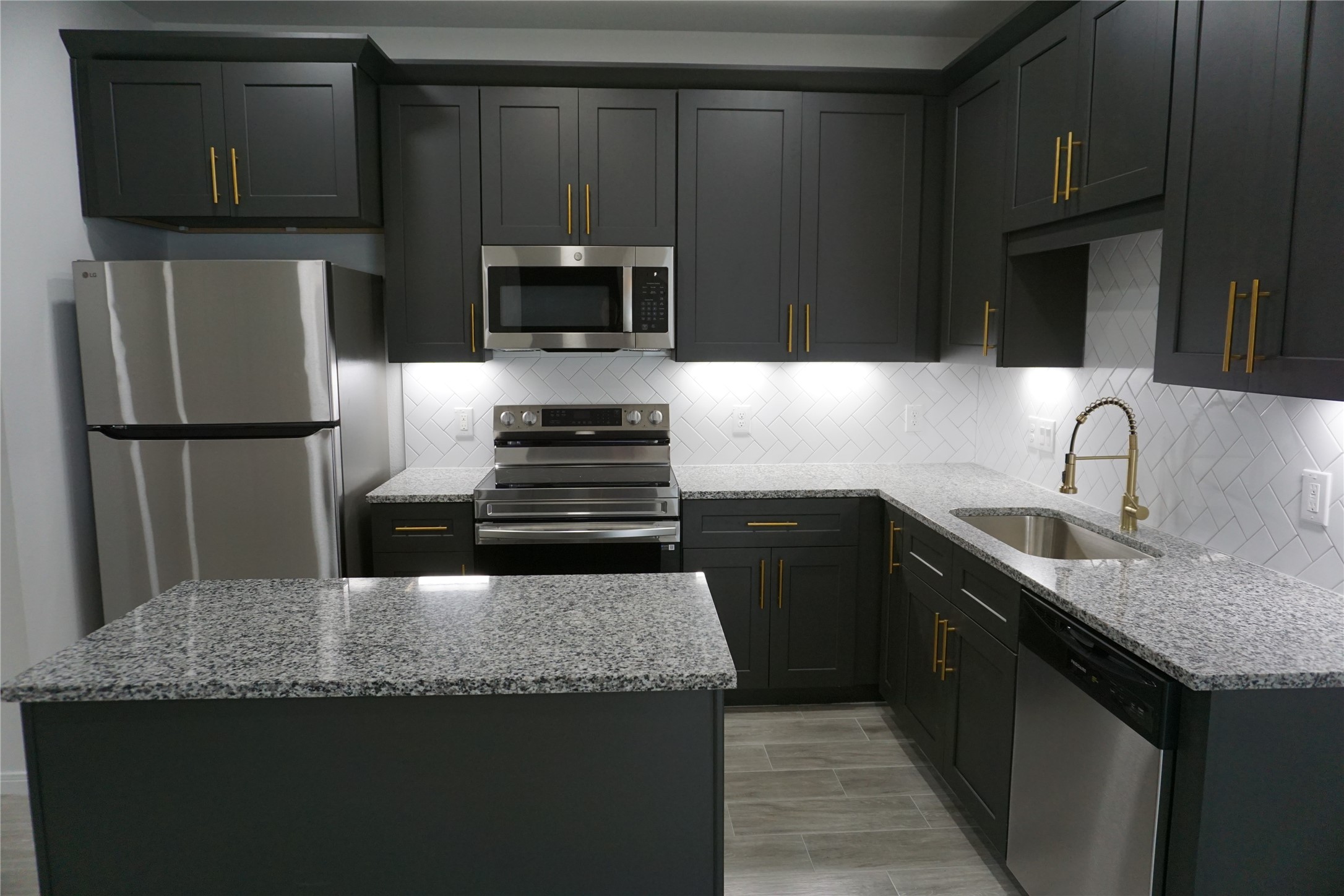 9766 Black Gum Street Property Photo 11