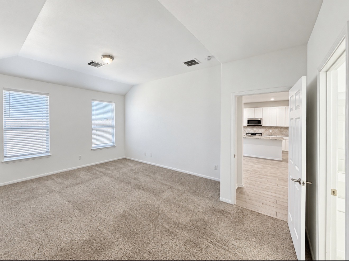 20926 Running Moon Trail Property Photo 9