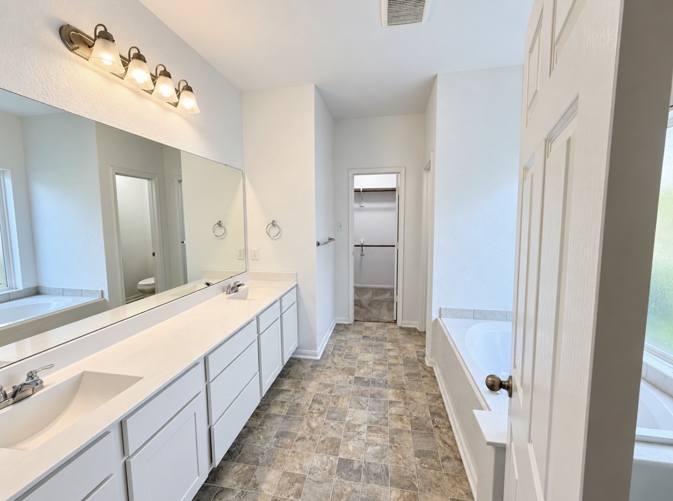 20926 Running Moon Trail Property Photo 10