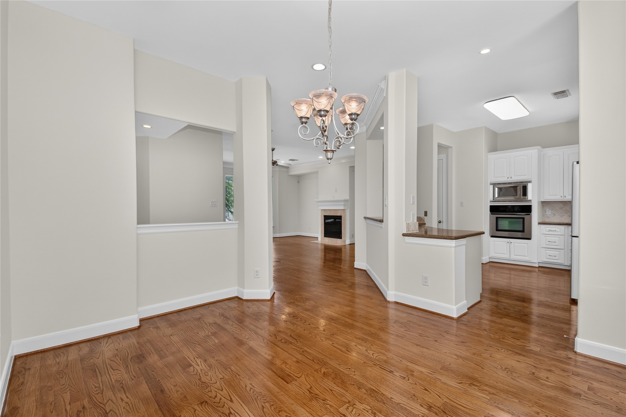 1318 Goliad Street Property Photo 15