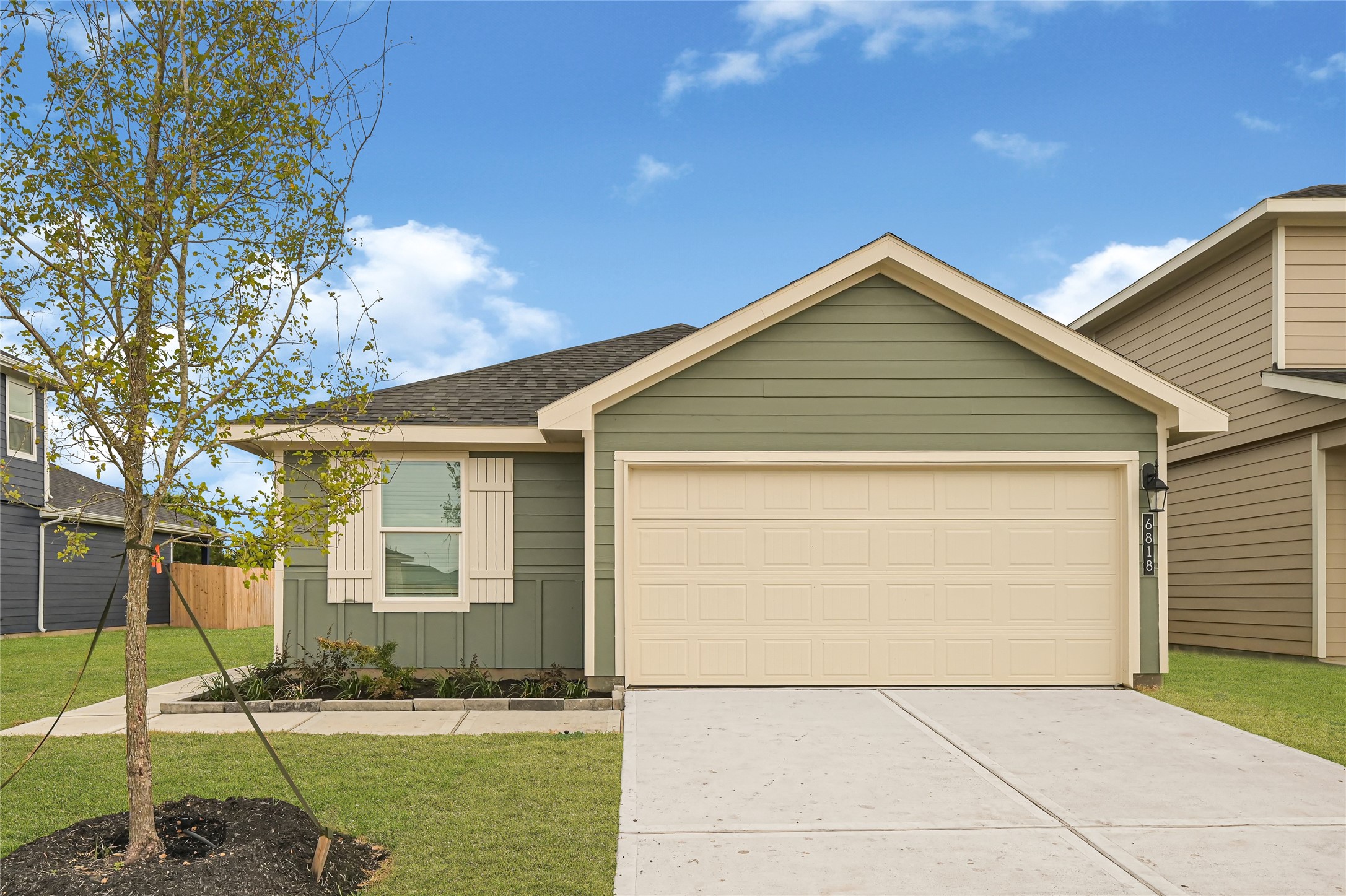 6718 Canyon Breeze Drive Property Photo 1