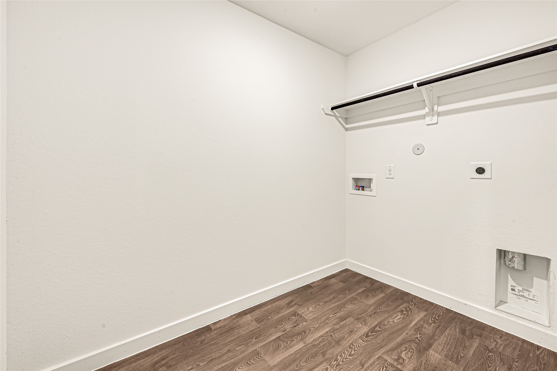 6718 Canyon Breeze Drive Property Photo 8