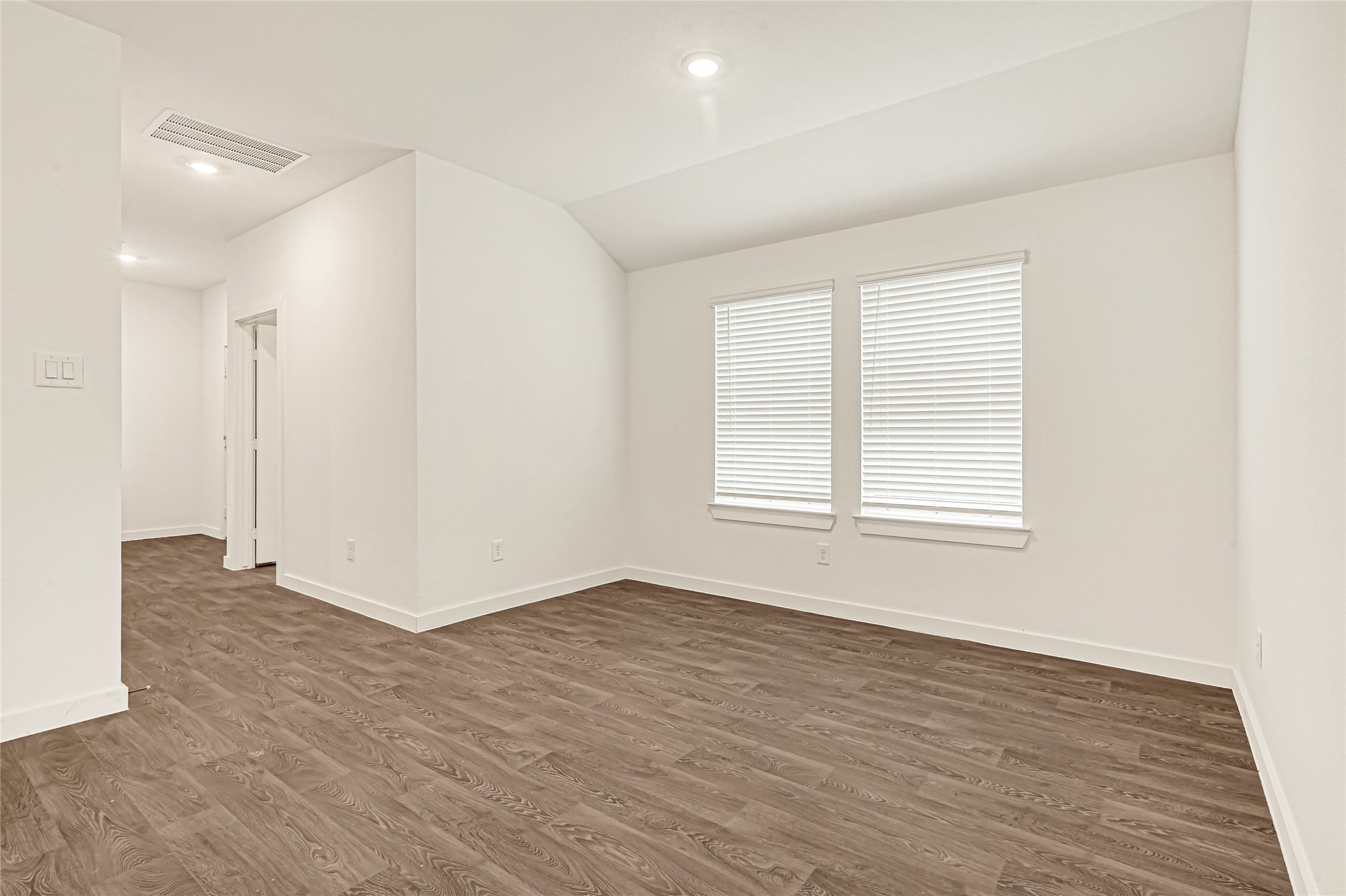 6718 Canyon Breeze Drive Property Photo 12