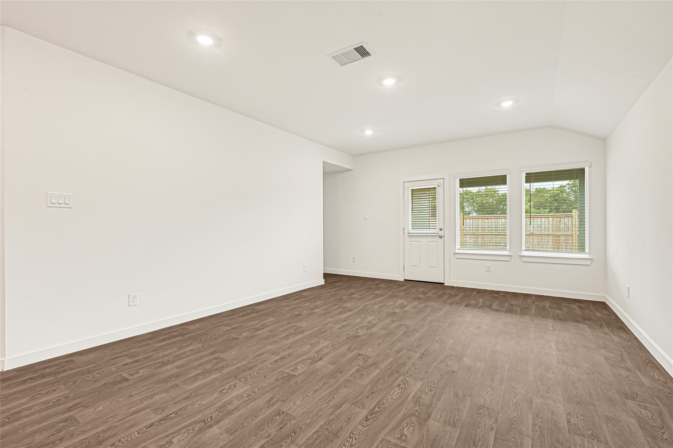 6718 Canyon Breeze Drive Property Photo 18