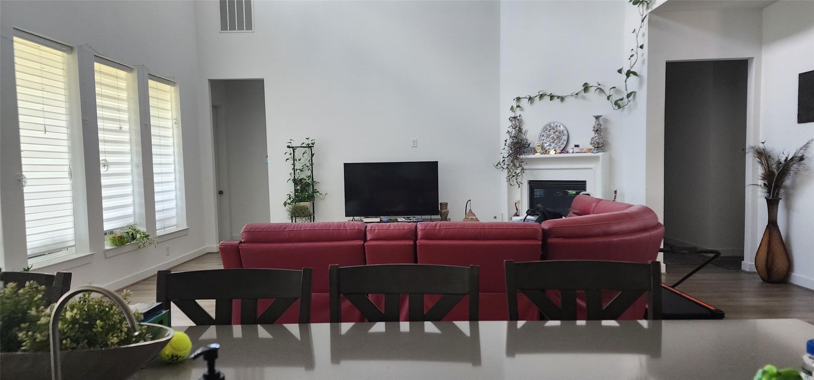 21627 Cabramatta Field Drive Property Photo 4